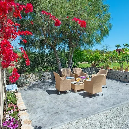 Owl Rafale - 5 Min Drive To The 别墅