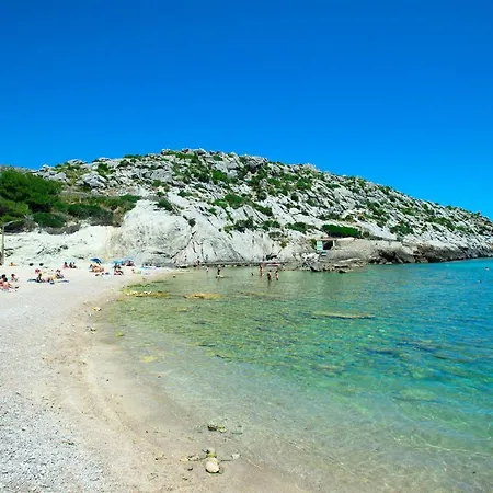 Owl Rafale - 5 Min Drive To The